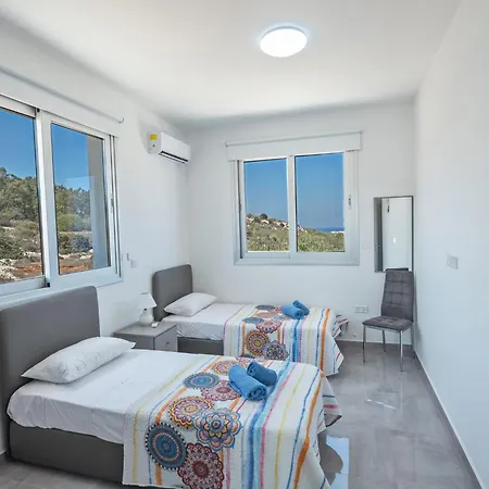 Clea,stunning 4bdr Villa, Seaviews 빌라 프로타라스