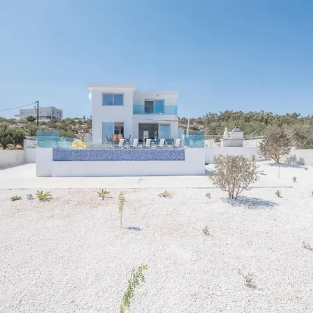 Clea,stunning 4bdr Villa, Seaviews Villa *