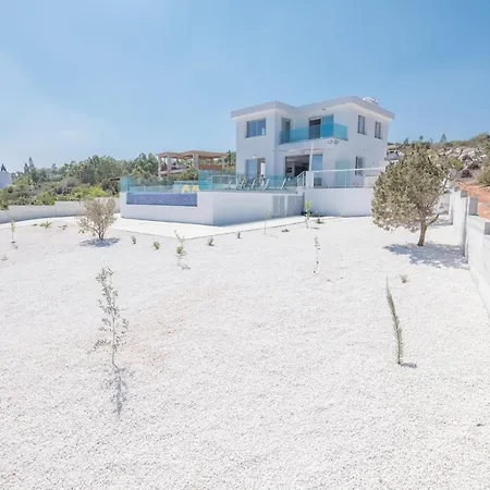Clea,stunning 4bdr Villa, Seaviews * بروتاراس