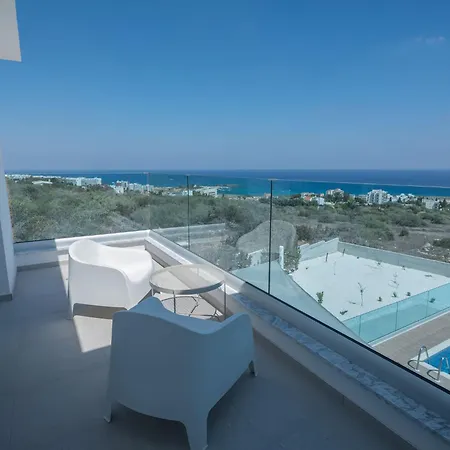 Villa Clea,stunning 4bdr Villa, Seaviews *
