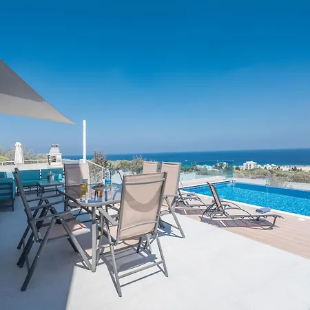 Clea,stunning 4bdr Villa, Seaviews