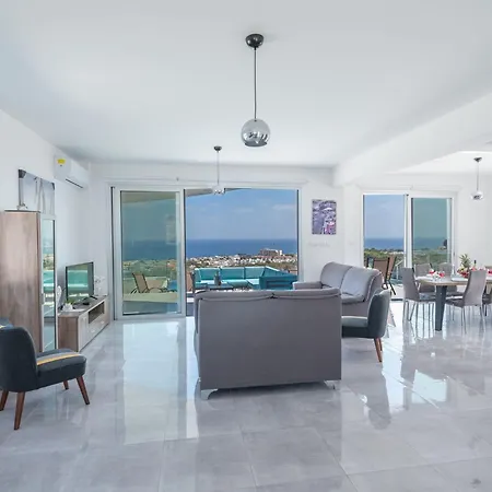 Clea,stunning 4bdr Villa, Seaviews ヴィラ