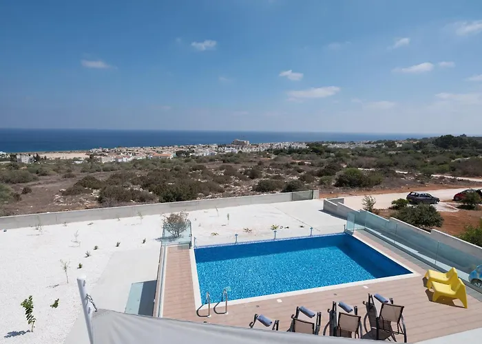 Clea,stunning 4bdr Villa, Seaviews Villa *