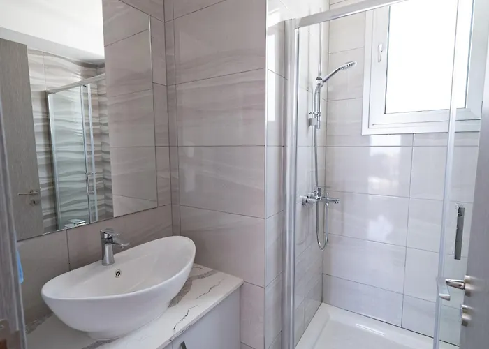 Clea,stunning 4bdr Villa, Seaviews Villa