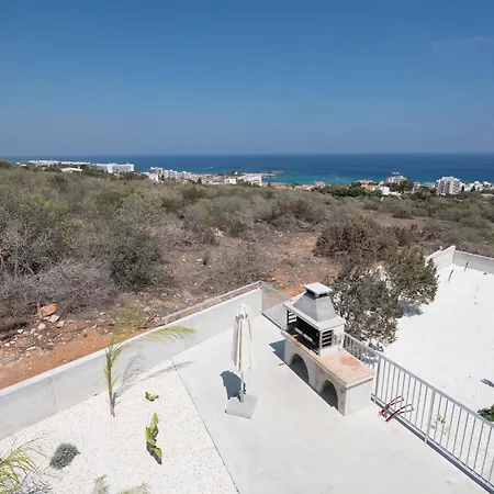 Villa Clea,stunning 4bdr Villa, Seaviews